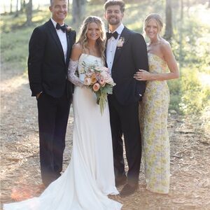 Alfred Sung Metallic Jaquard strapless column gown